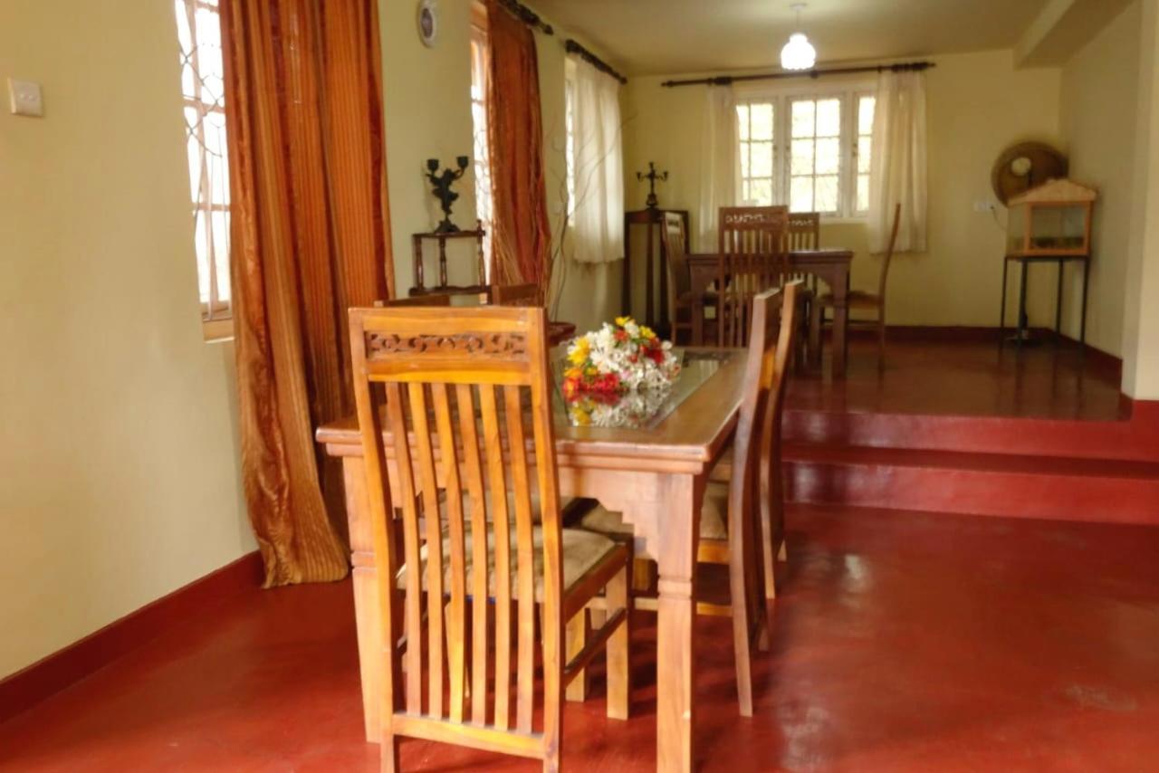 Golden King Cottage Nuwara Eliya Rum bild